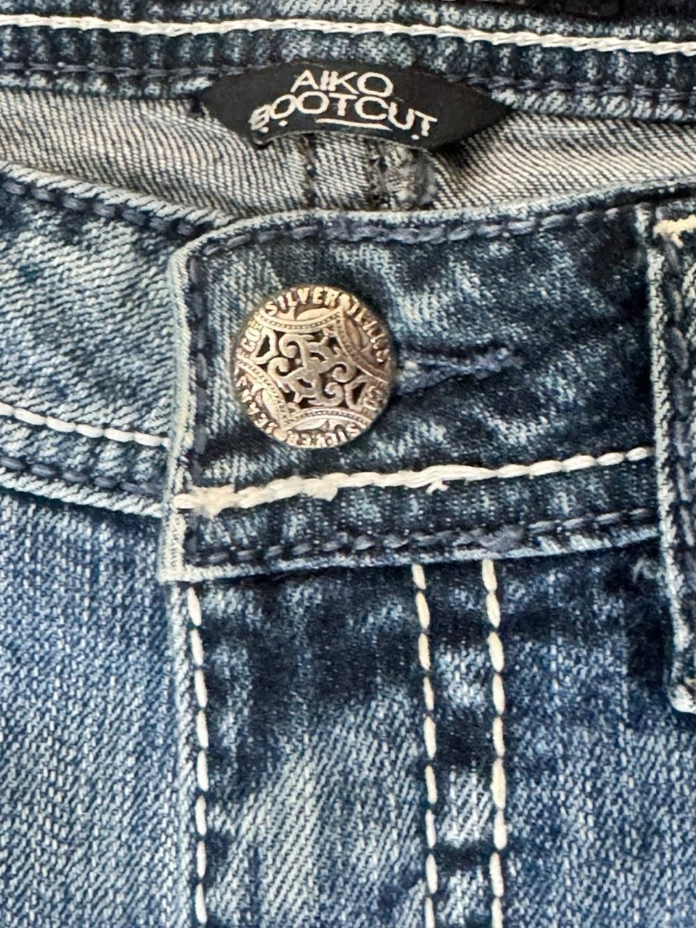 Silver Jeans Co. Women's Blue Aiko Denim Bootcut Jeans, Size 29x31 - Picture 7 of 12